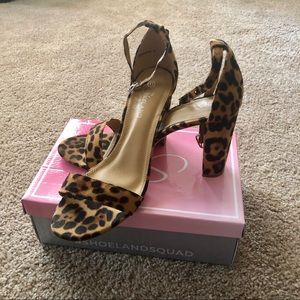 Leopard Ankle Strap Chunky Heel Sandals Sz 11